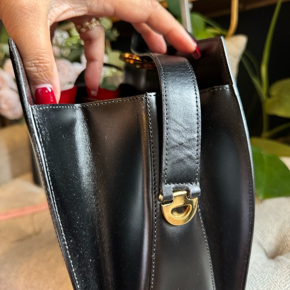 Celine Vintage bag *Price is FiRM* - Picture 7 of 17